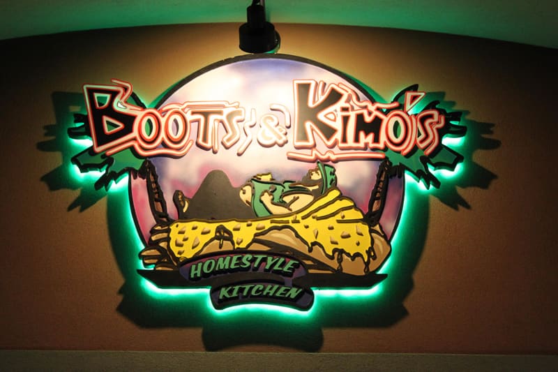 Boots & Kimo's Homestyle Kitchen 3D routed and painted sign with backlighting